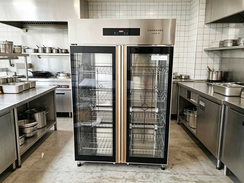 125℃高温消毒柜