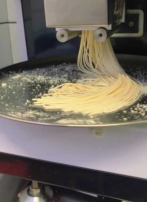 快速出面,面条现吃现做