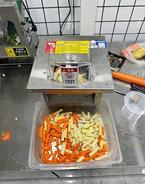 小型切菜机代替人工切菜